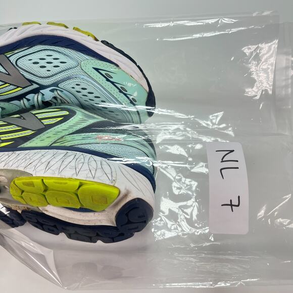 New Balance 860v7 Blue Green Yellow Running Shoes W860WB7 Women's Size 9 - Picture 10 of 10